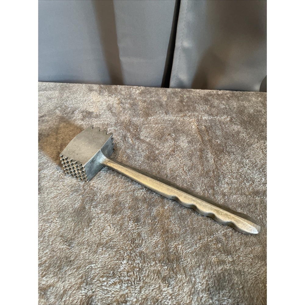 Vintage 2 Sided Meat Tenderizer Hammer Aluminum Metal 8-1/4" Wavy Handle